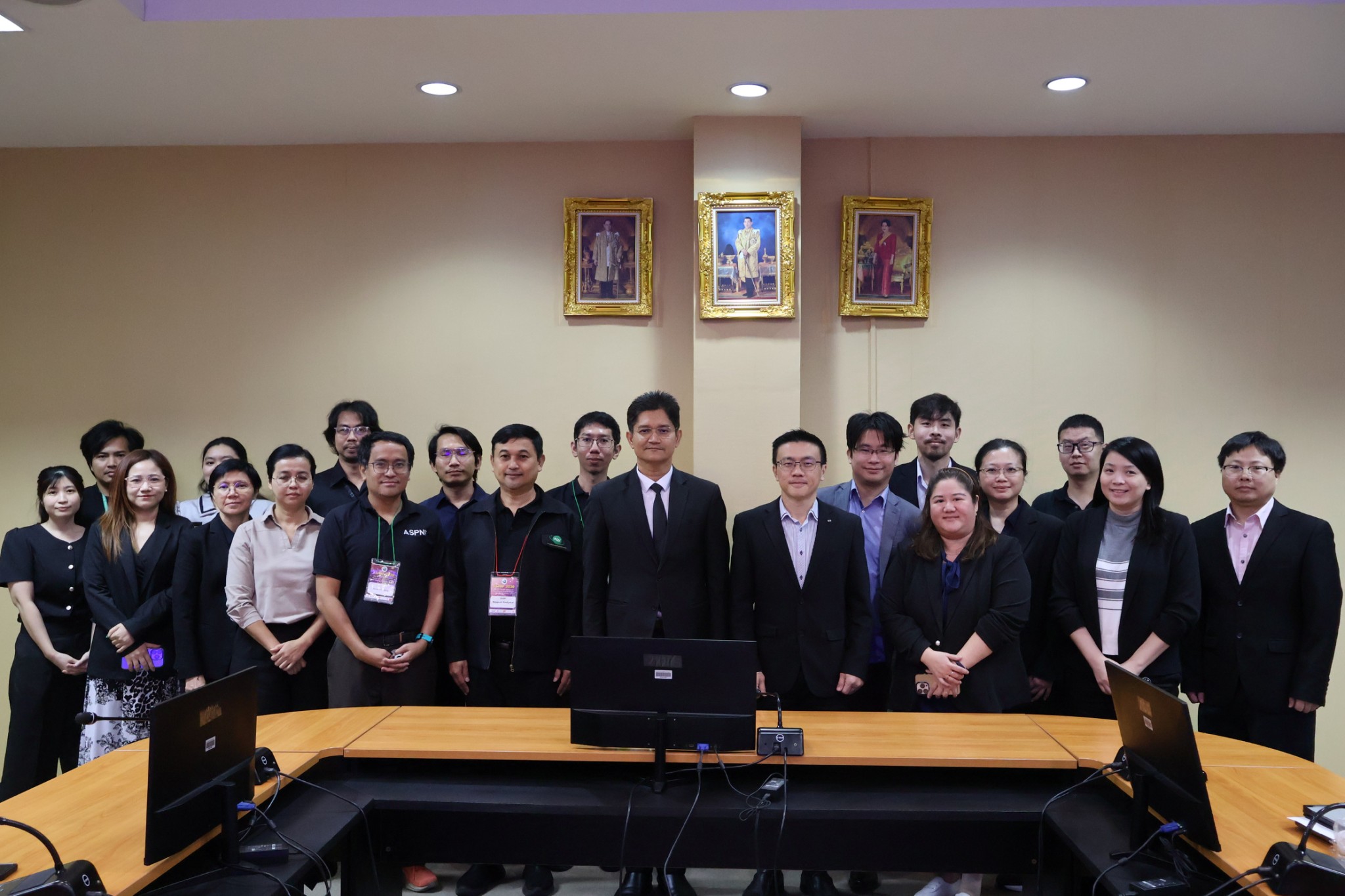 TINT visits covid hospital center